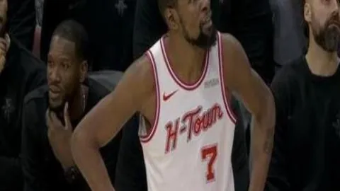 特温特对阵福伦丹：实力对比分析